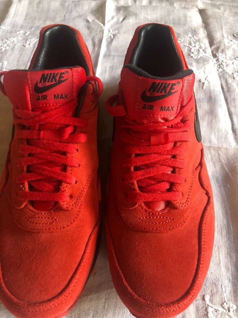 nike trainers edinburgh